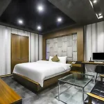 Hotel Tj