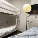 Hostel Metro