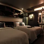 Kobos Hotel