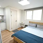 Sunnyhill Guesthouse Hongdae