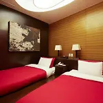 Tria Hotel
