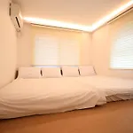 Huayuanhouse Hq In Hongdae