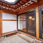 Jay Hanok ㅡ 3Br 3Bath ㅡ 8Min From Anguk Stn