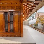 Seoul Premium Hanok Memorystay Hyoja