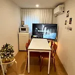 Korean Style 5Ppl Private Building House