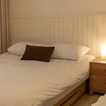 Poom Stay, Airport Bus, Cozy Stay For Seoul Travelers,Yeomchang Stn, Line9
