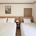 Hong-Cho Stay