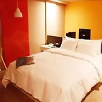 Nyx Hotel