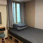 Take 1 Guesthouse Hongdae