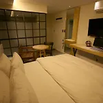 Spring 21 Hotel Sinchon