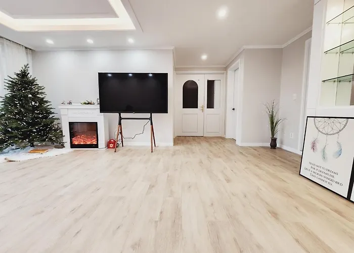 Grand Open Hongdae Houes 4Bdr 2Bth