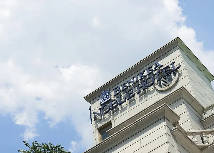 Noble Hotel
