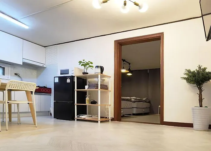 White Linen House C-2 Hongdae