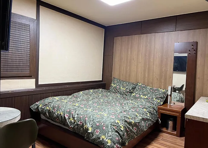 Brown Hotel