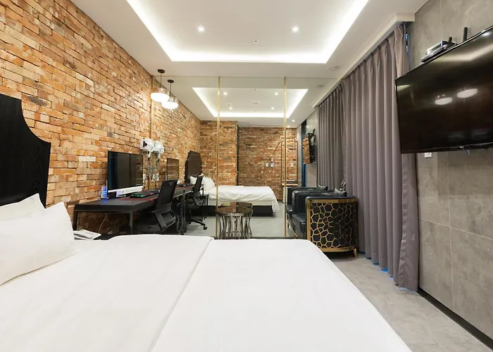 Desarts Hotel