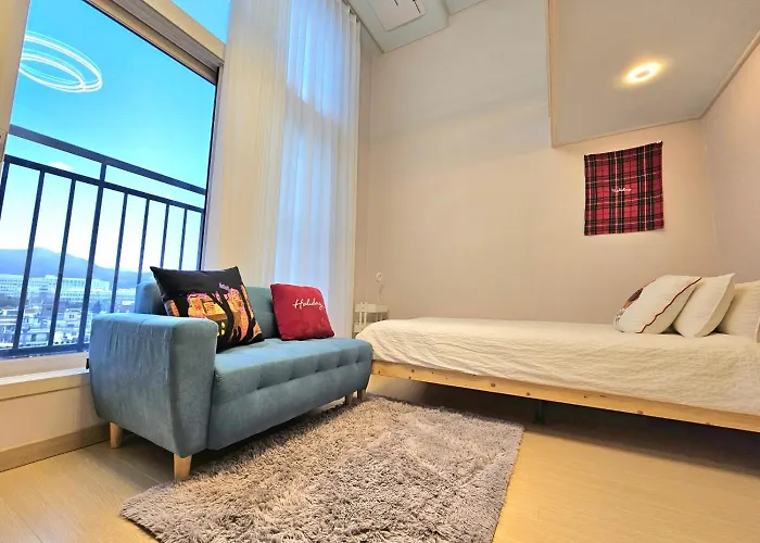 홍대입구, 신촌 중심부 씨티뷰하우스,Fully Furnished
