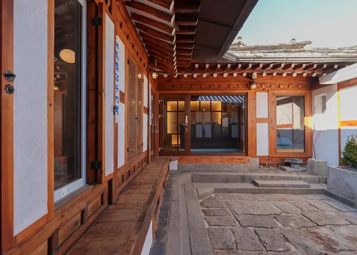 Bukchon Hanok - \'Yul Jae\' The Access Code Is Sent By Message