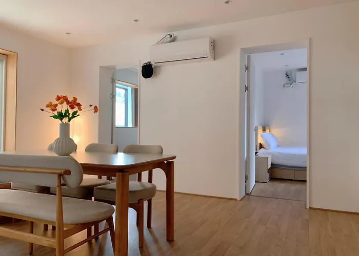 Mangwon Hangang Park House 3 Rooms Or One Room