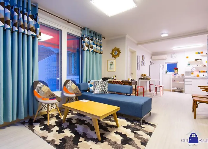 Oh Blue Guesthouse