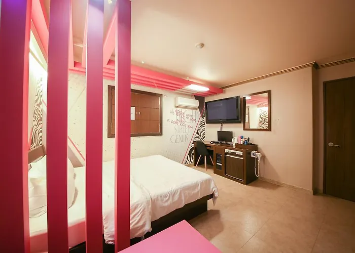 Amor Hotel