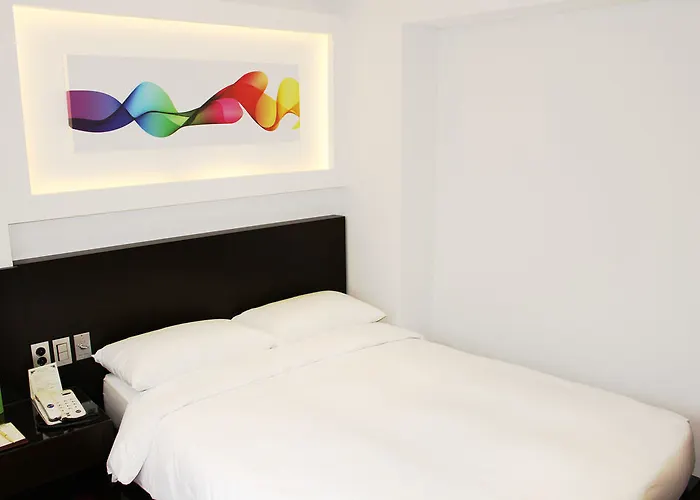 Insadong Crown Hotel