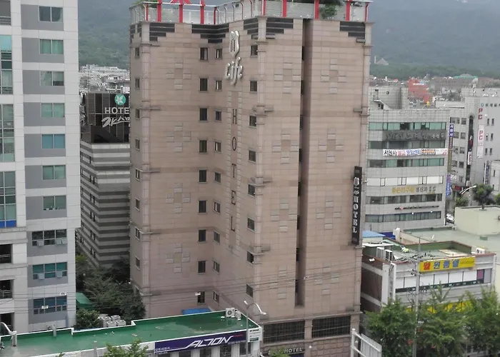 Life Hotel