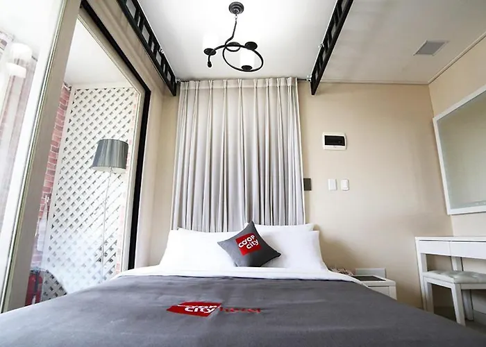 Coop City Hotel Oryu Station