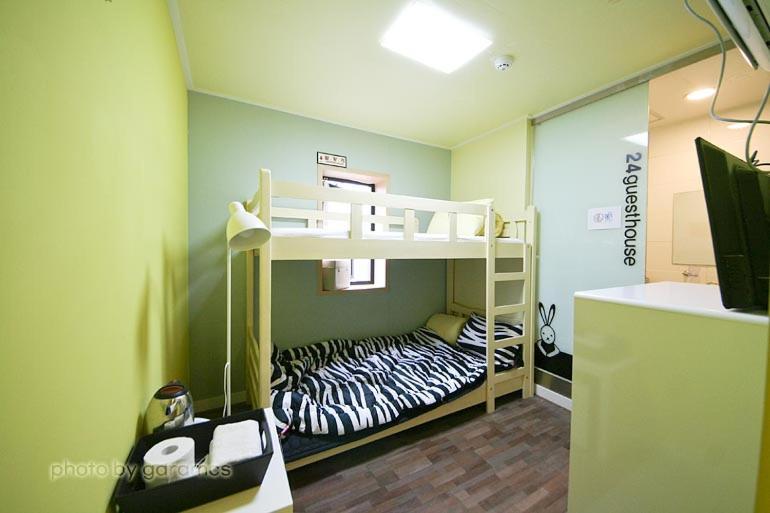 24 Oneroomtel Sinchon Avenuel *