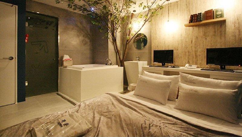 Imt 2 Jamsil Hotel Seoul