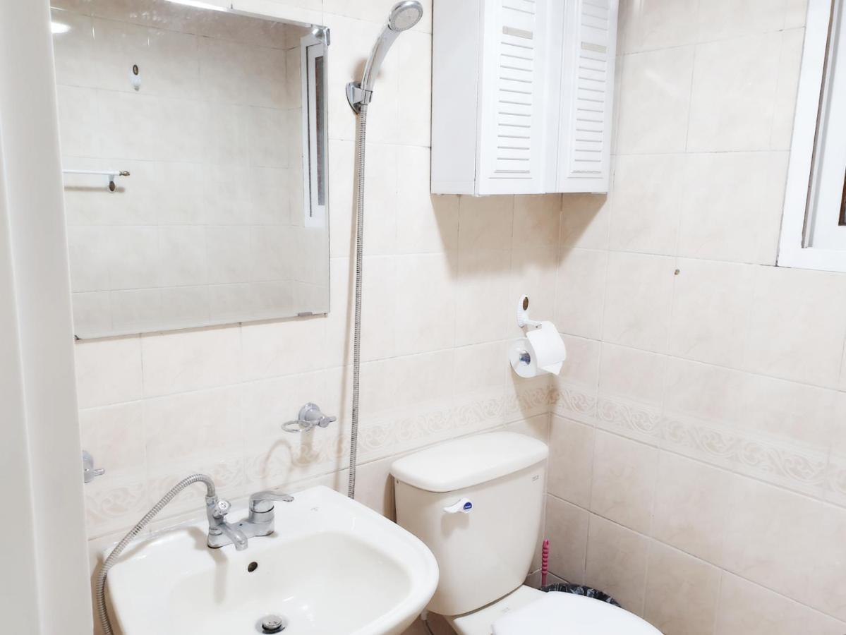 Apartment Hongdae House *