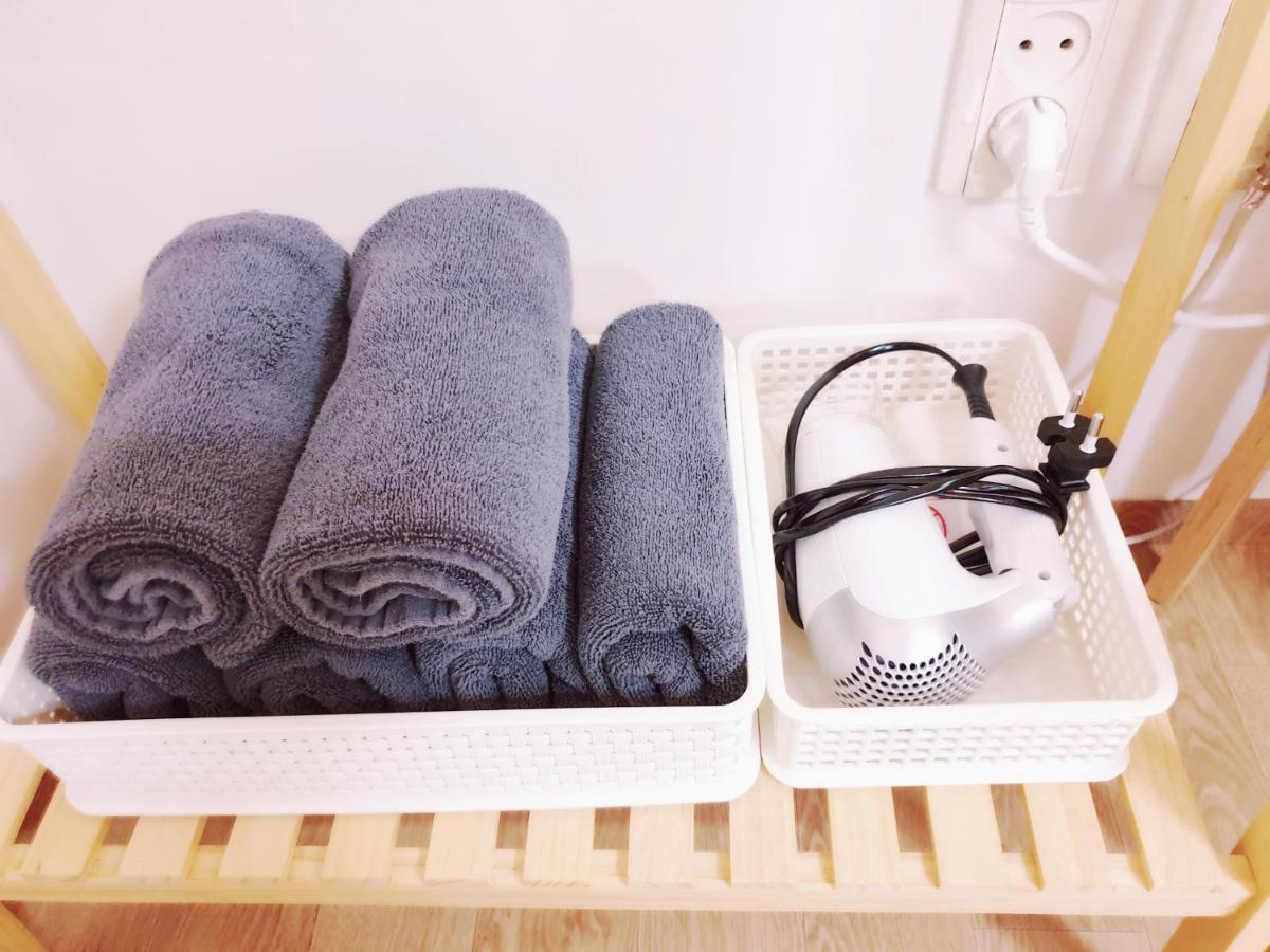 Apartment Hongdae House *