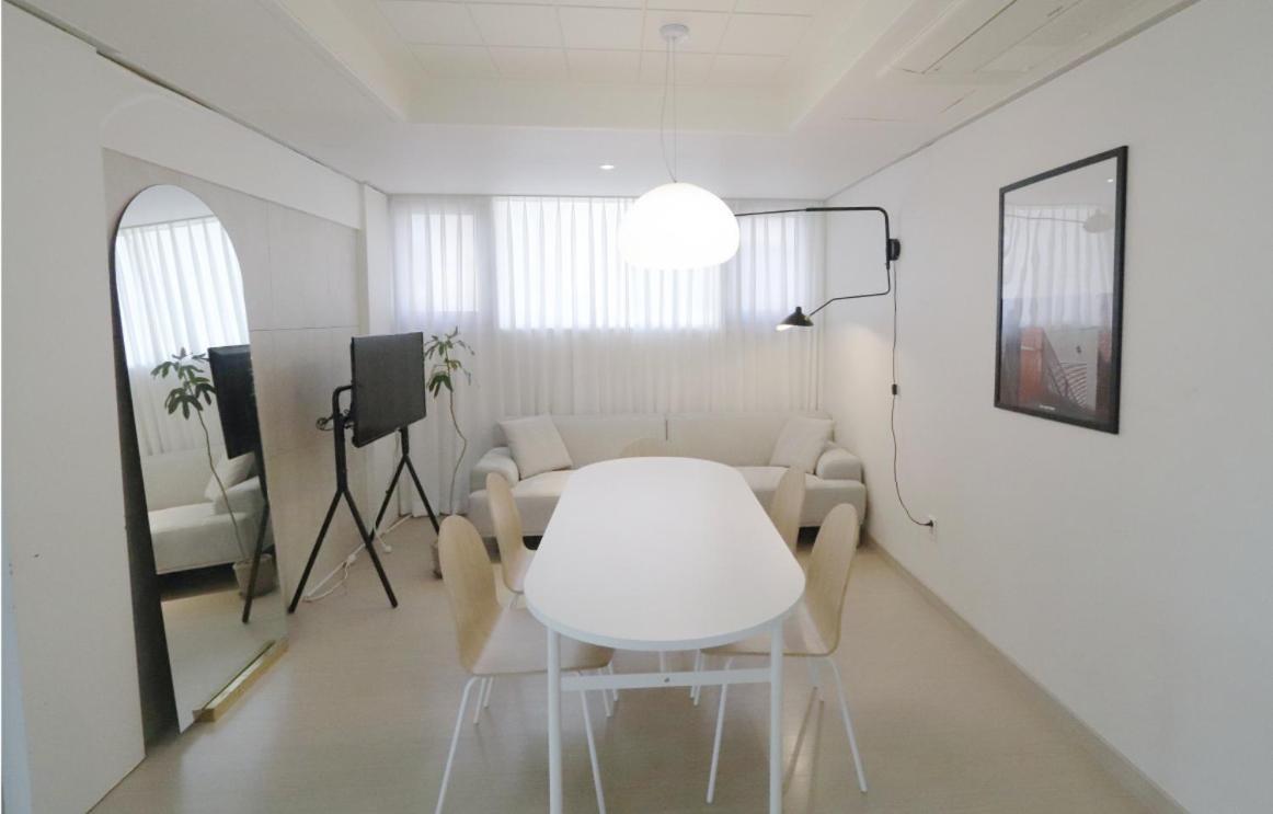 Lovely House Hongdae Apartment Seoul