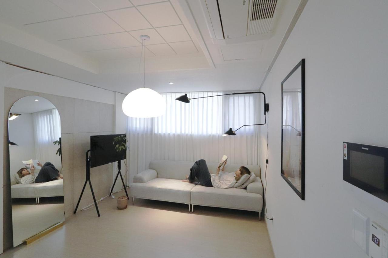 Lovely House Hongdae Apartment