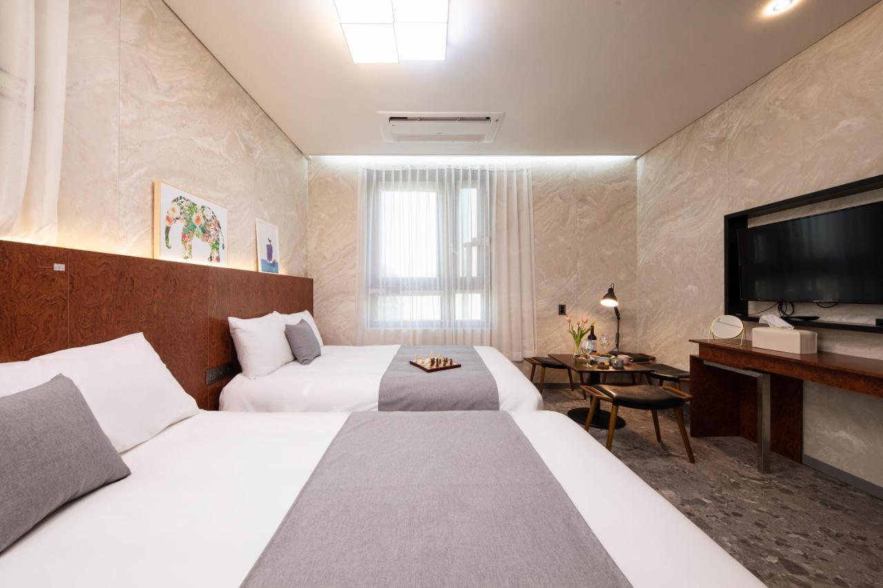 Dm Hotel Seoul