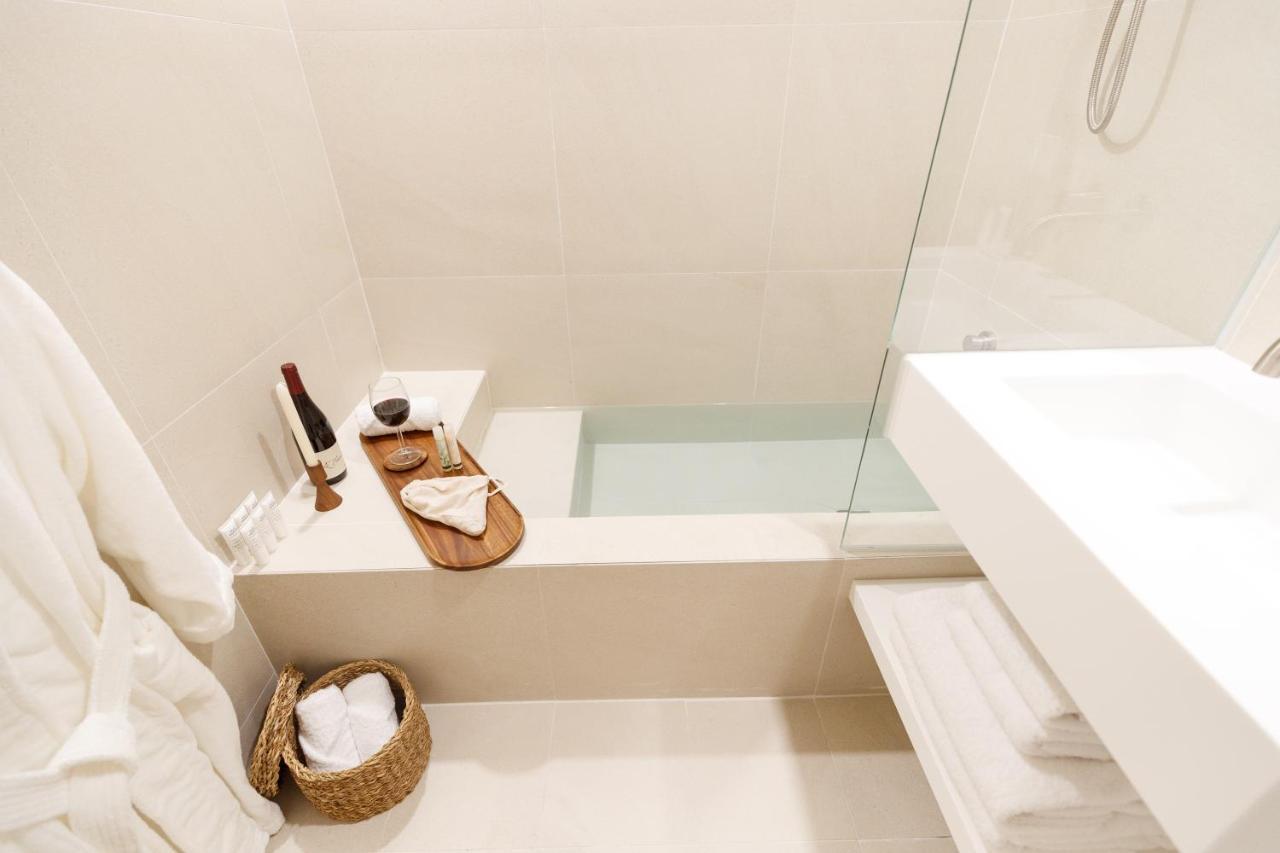 Apartment White Linen House *