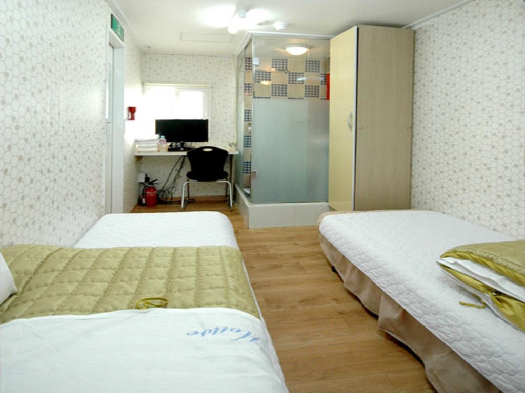 Vestin Myeongdong Hostel *
