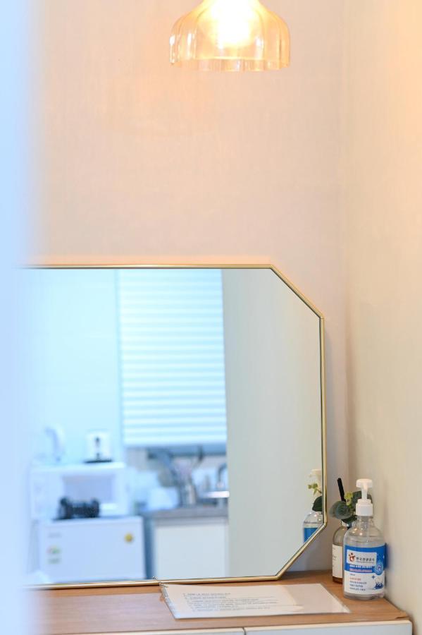 Seeu House Hongdae Apartment