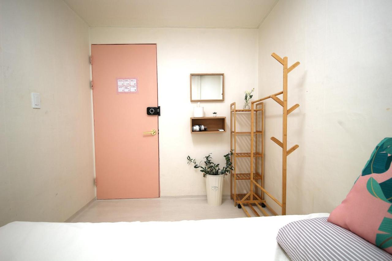 Yab-guesthouse, Femaleonly, Foreignonly