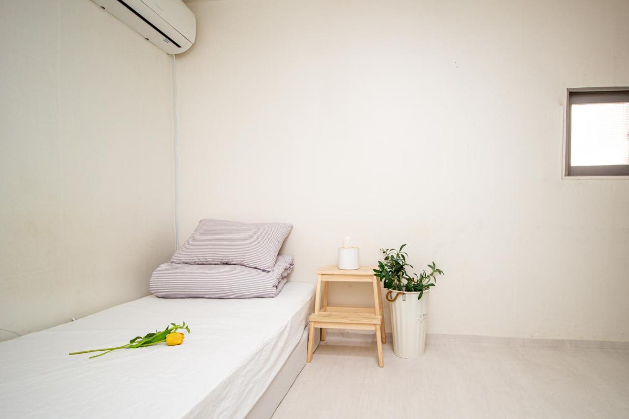 Yab-guesthouse, Femaleonly, Foreignonly 2* Seoul