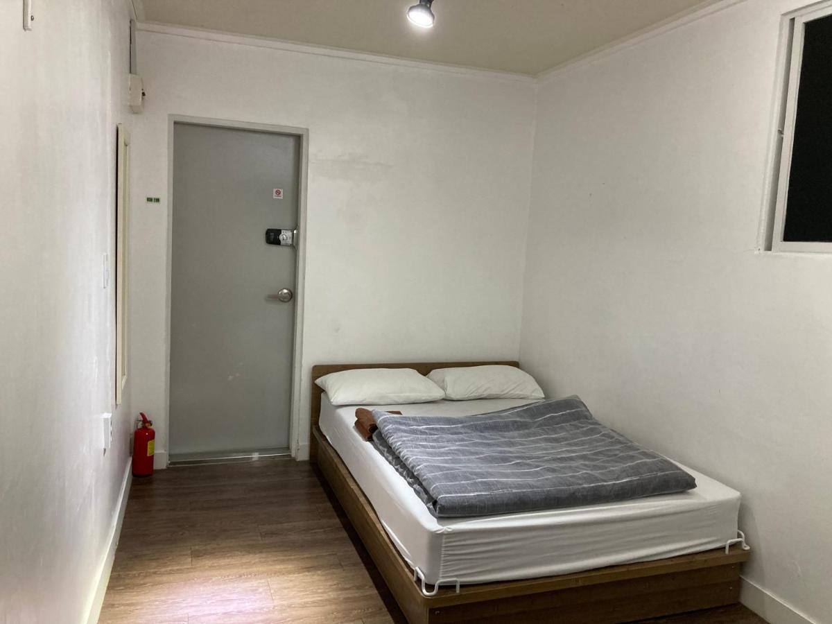 Itaewon Yellow Guest house Seoul
