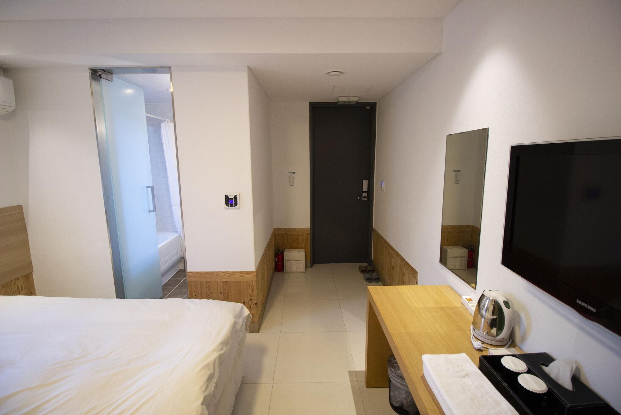 Irene Hotel 2*