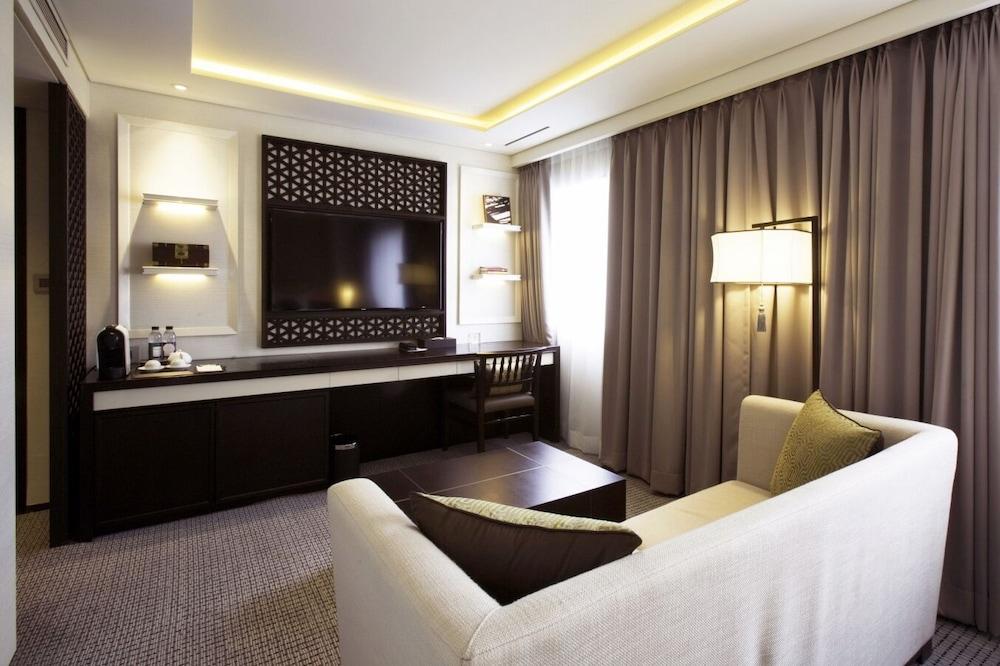 Hotel Royal 4*
