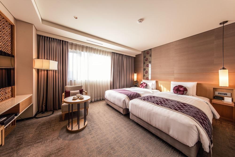 Hotel Royal 4*