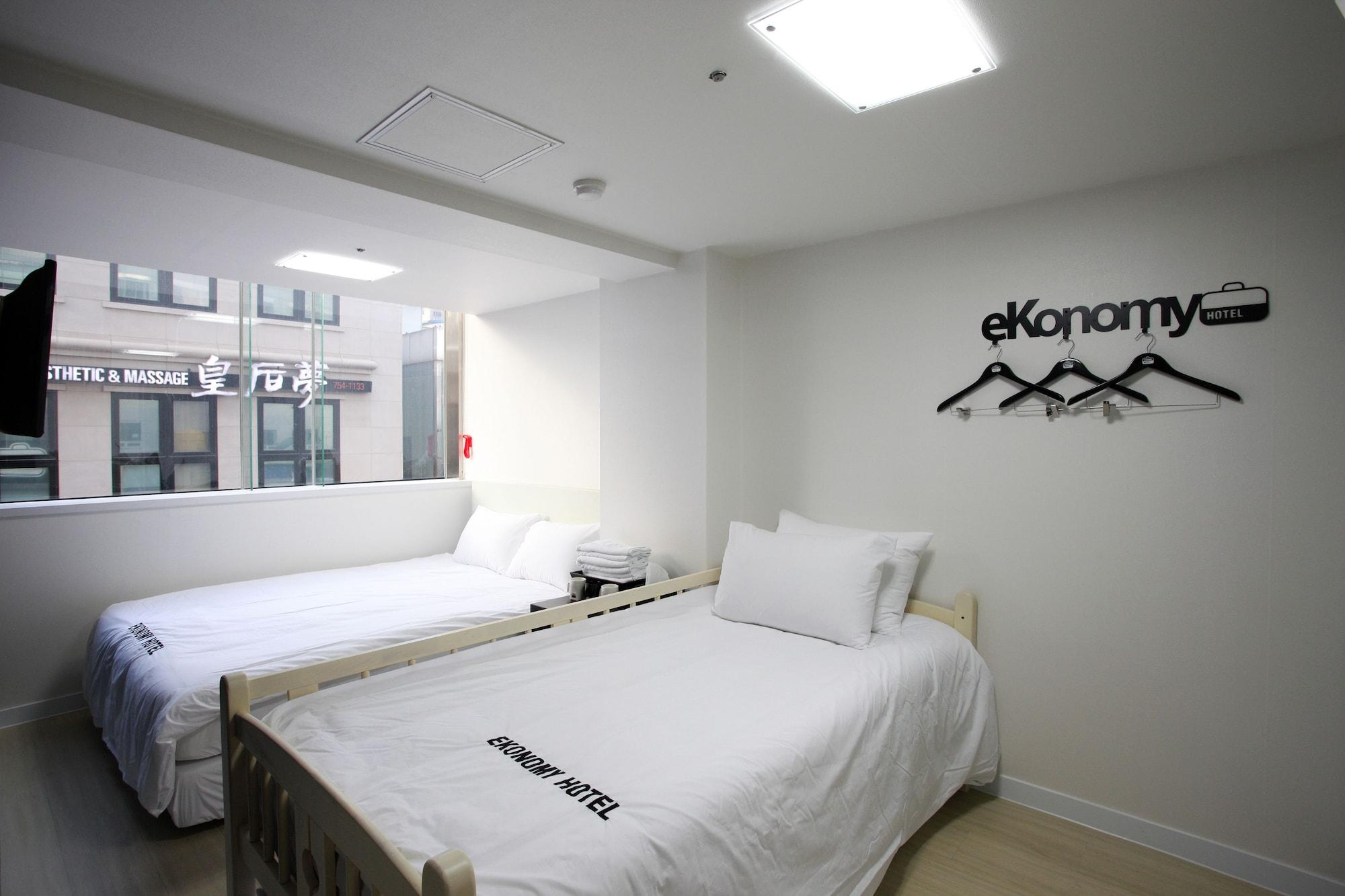 Ekonomy Myeongdong Premier Hostel