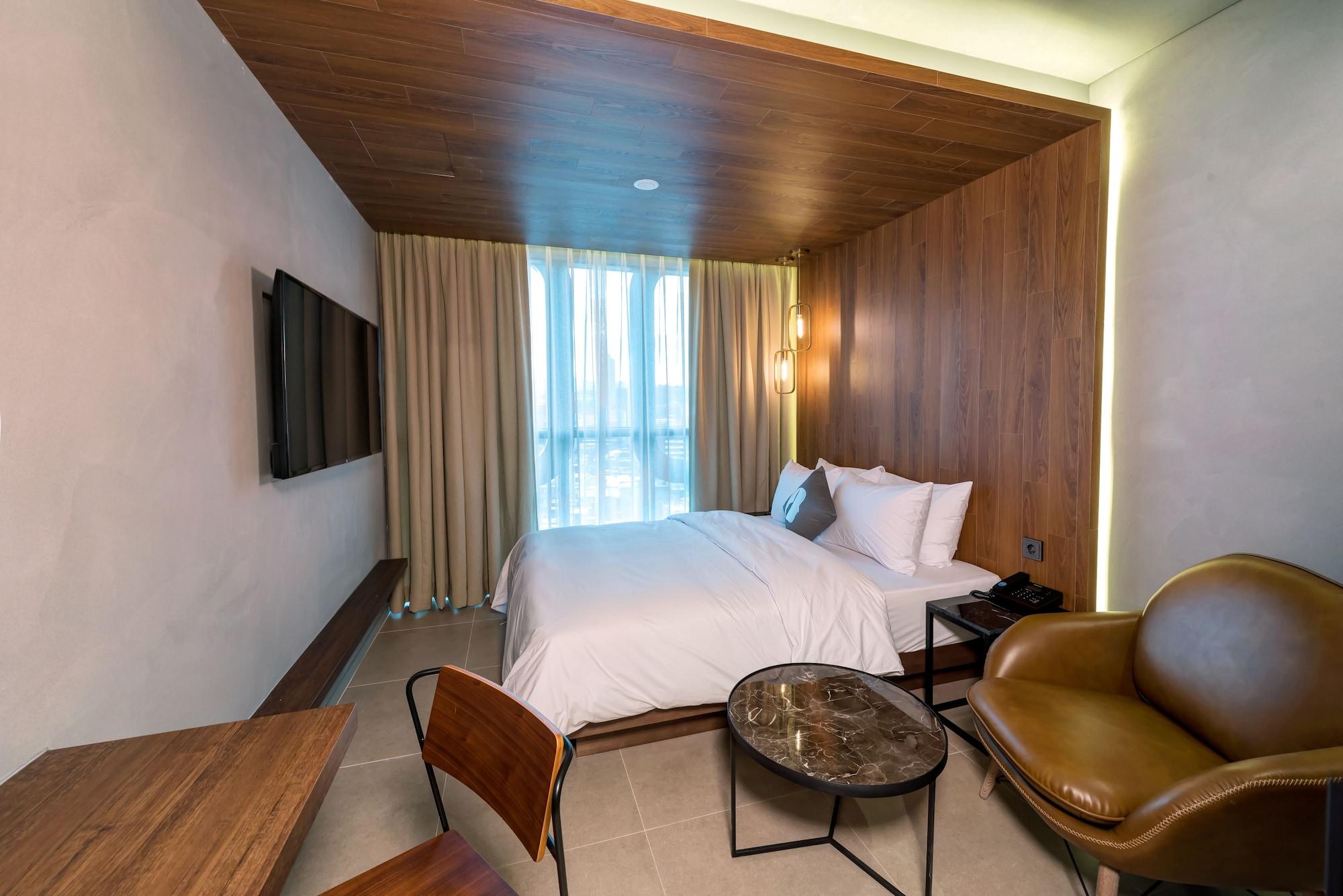 The Designers Ddp Hotel