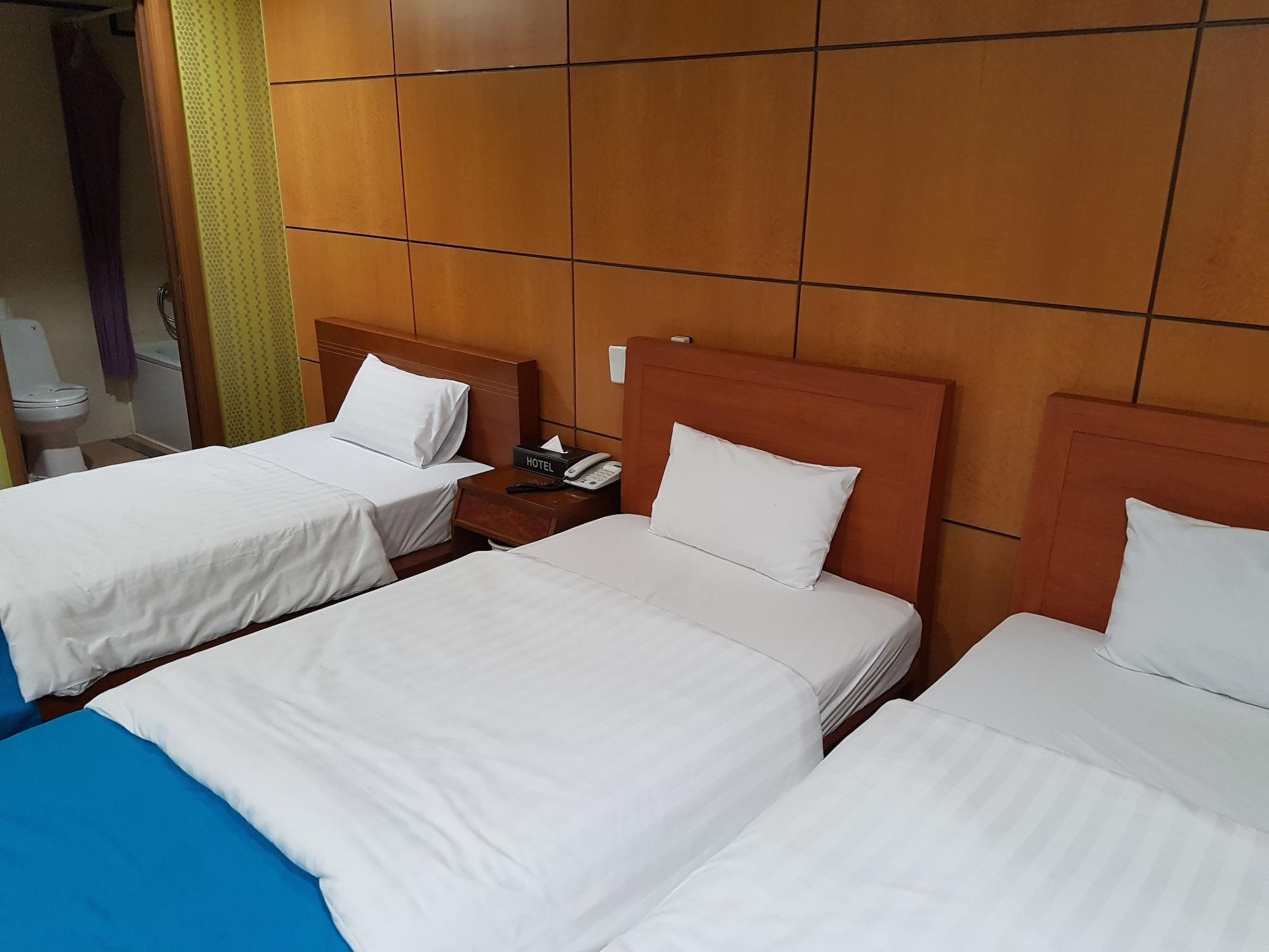 Motel At 2*