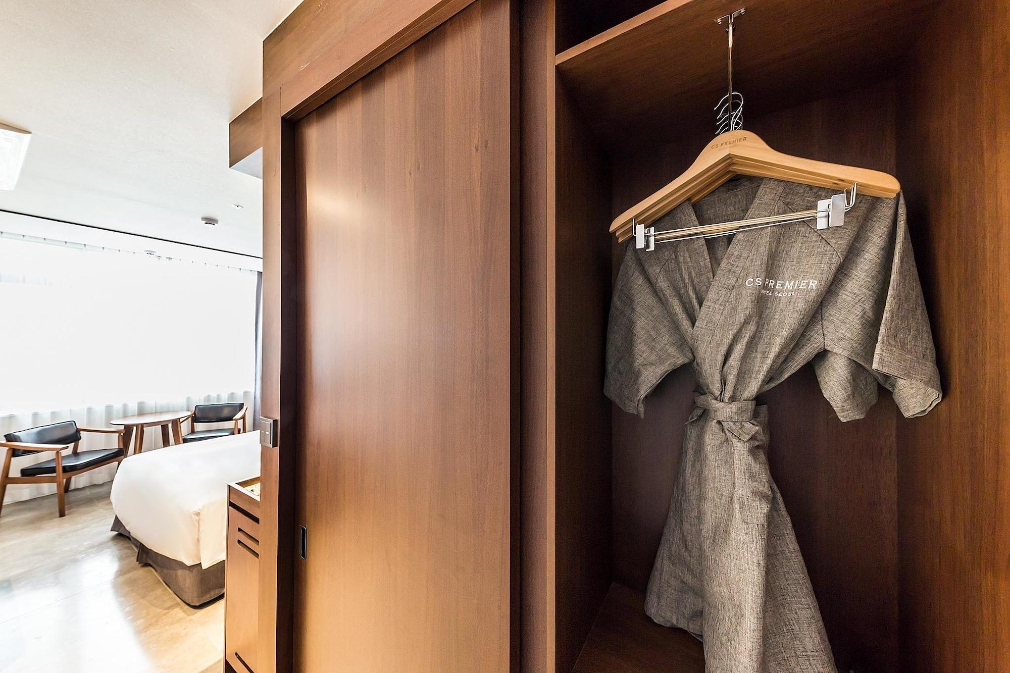 Cs Premier Hotel 3*