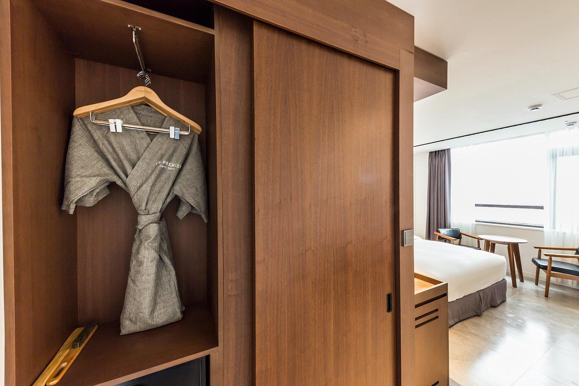 Cs Premier Hotel 3*