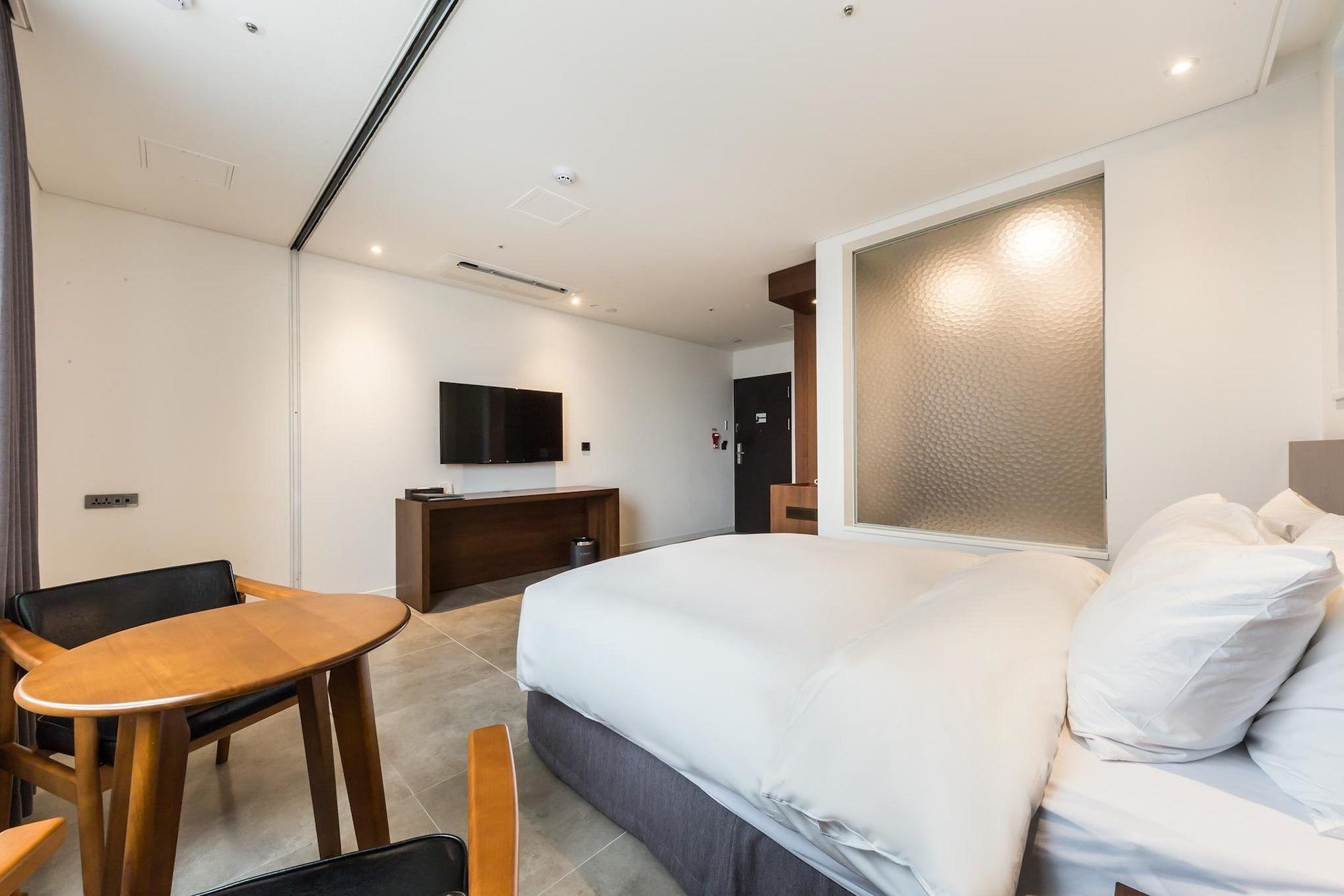 Hotel Cs Premier