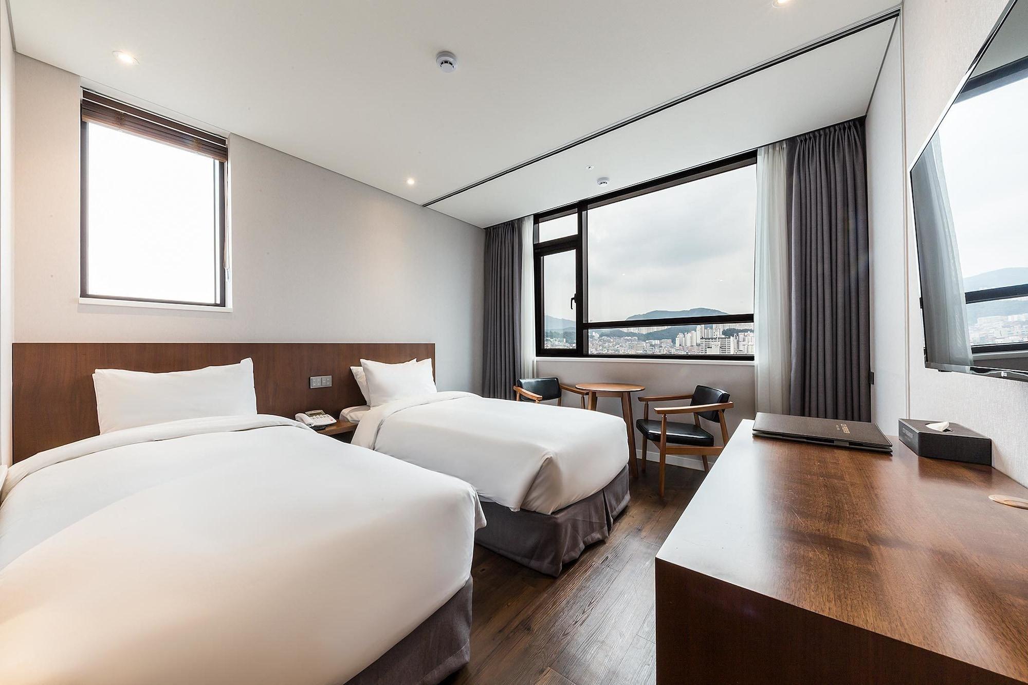 Cs Premier Hotel